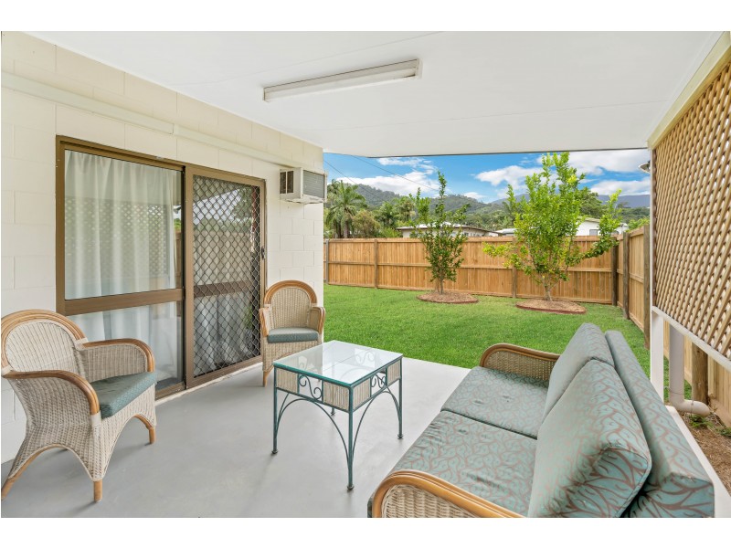 1/20 Nesbit Street, Whitfield QLD 4870