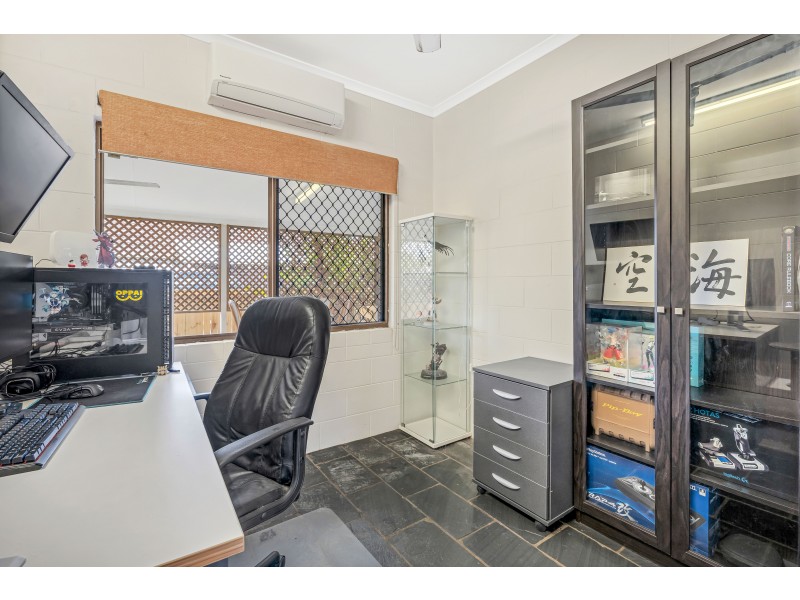 1/20 Nesbit Street, Whitfield QLD 4870