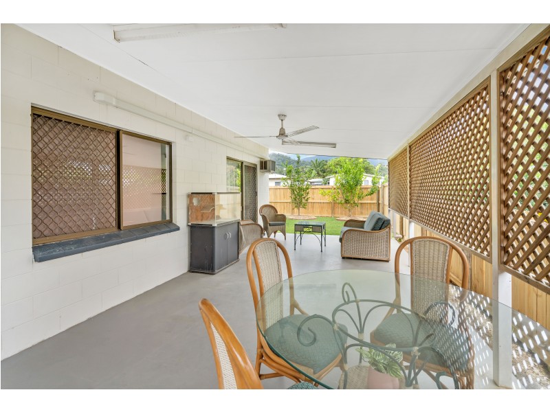 1/20 Nesbit Street, Whitfield QLD 4870