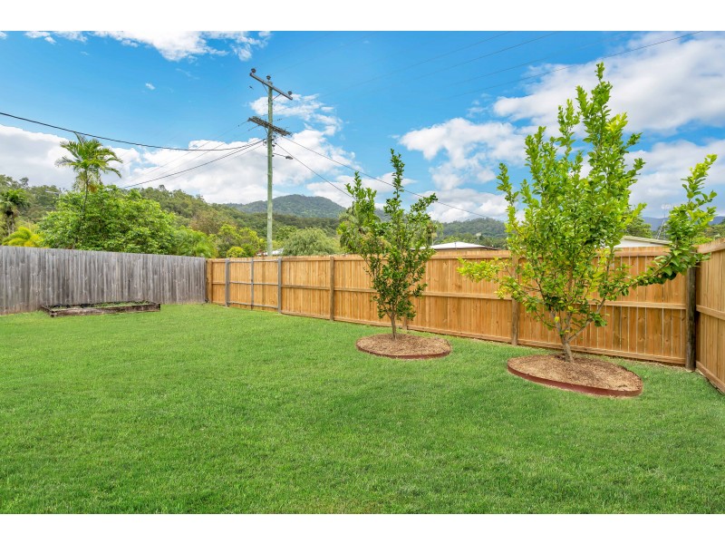 1/20 Nesbit Street, Whitfield QLD 4870
