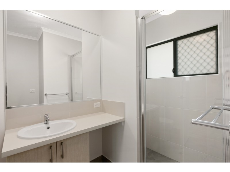 3/64 Murray Street, Manoora QLD 4870