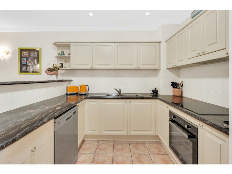 85/72-84 Kowinka Street, White Rock QLD 4868