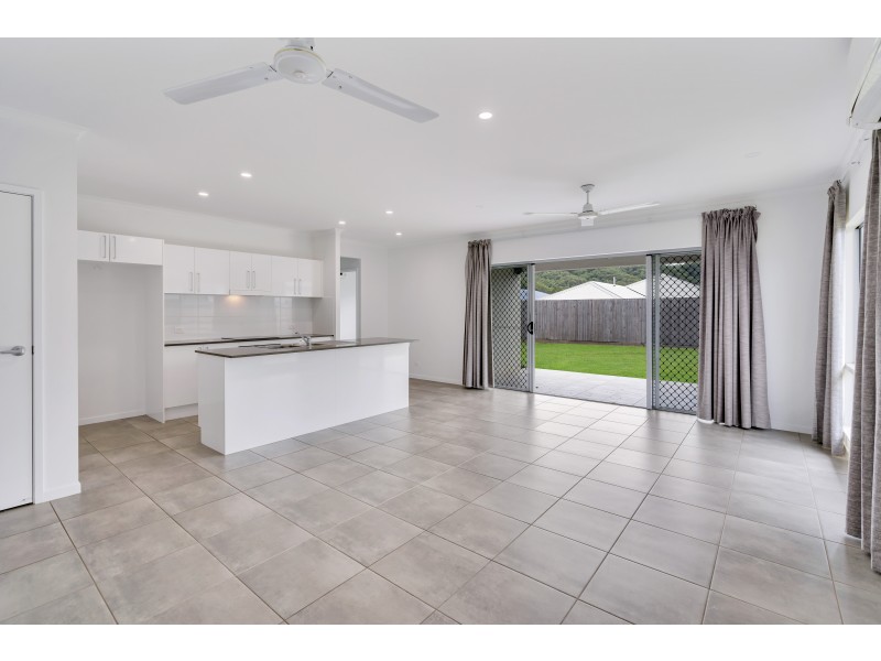 15 Porcupine Way, Mount Peter QLD 4869