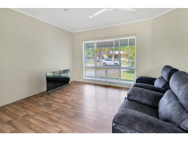14 Harlequin Street, White Rock QLD 4868