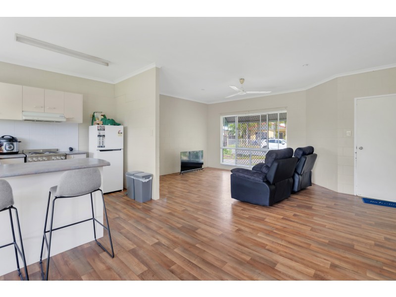 14 Harlequin Street, White Rock QLD 4868