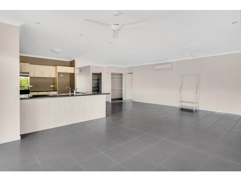 18 Quarterdeck Street, Trinity Beach QLD 4879