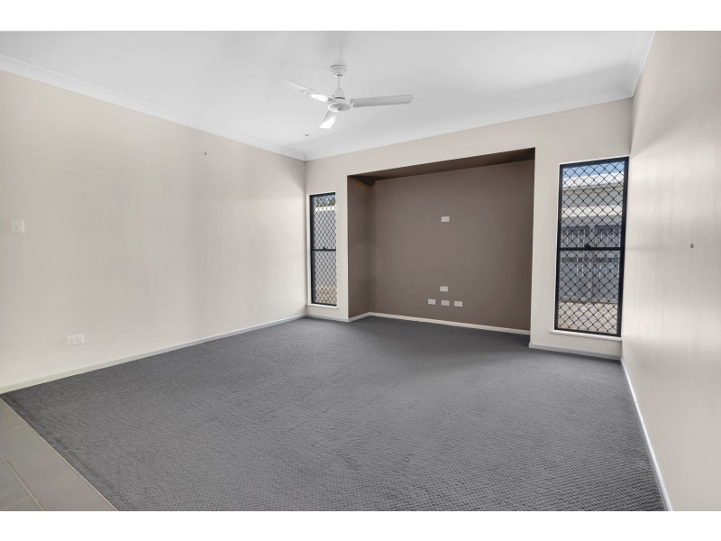 18 Quarterdeck Street, Trinity Beach QLD 4879