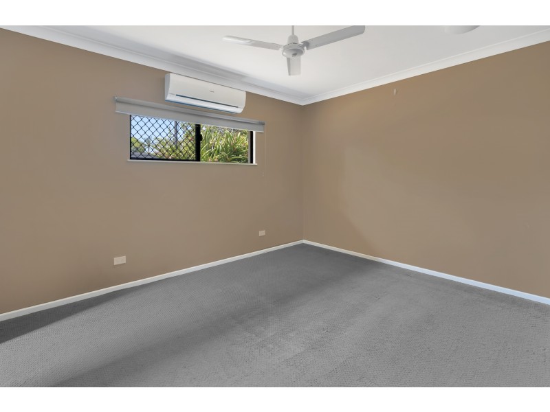 18 Quarterdeck Street, Trinity Beach QLD 4879