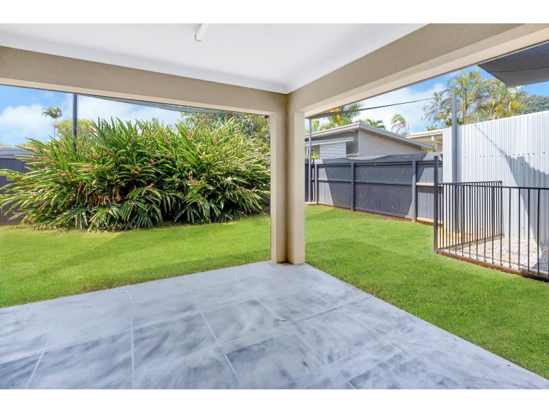 18 Quarterdeck Street, Trinity Beach QLD 4879