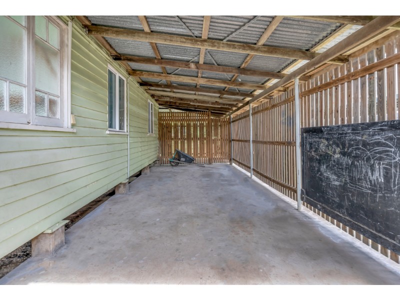 4 Mayers Street, Manunda QLD 4870