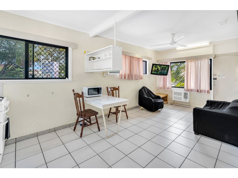 193 Sheridan Street, Cairns North QLD 4870