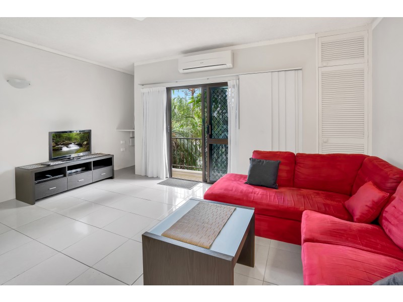 8/49-51 Digger Street, Cairns North QLD 4870