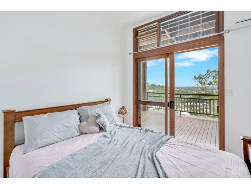 255-259 Toogood Road, Bayview Heights QLD 4868