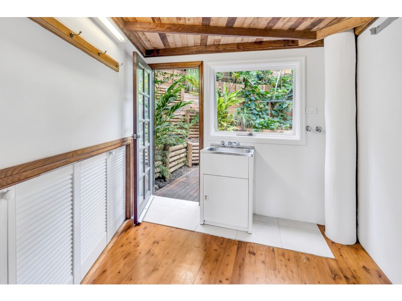 255-259 Toogood Road, Bayview Heights QLD 4868