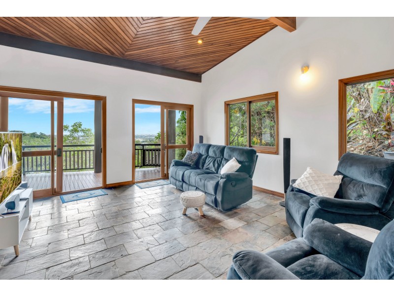 255-259 Toogood Road, Bayview Heights QLD 4868