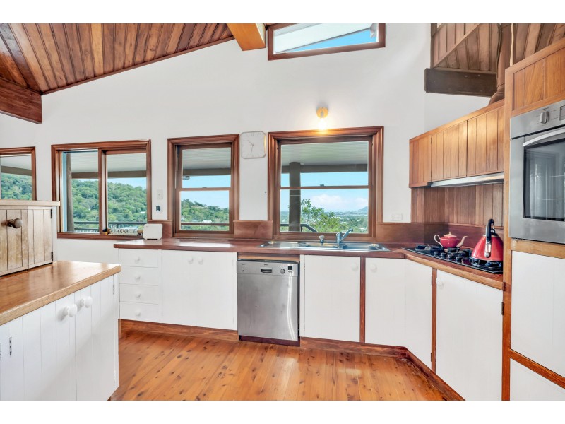 255-259 Toogood Road, Bayview Heights QLD 4868