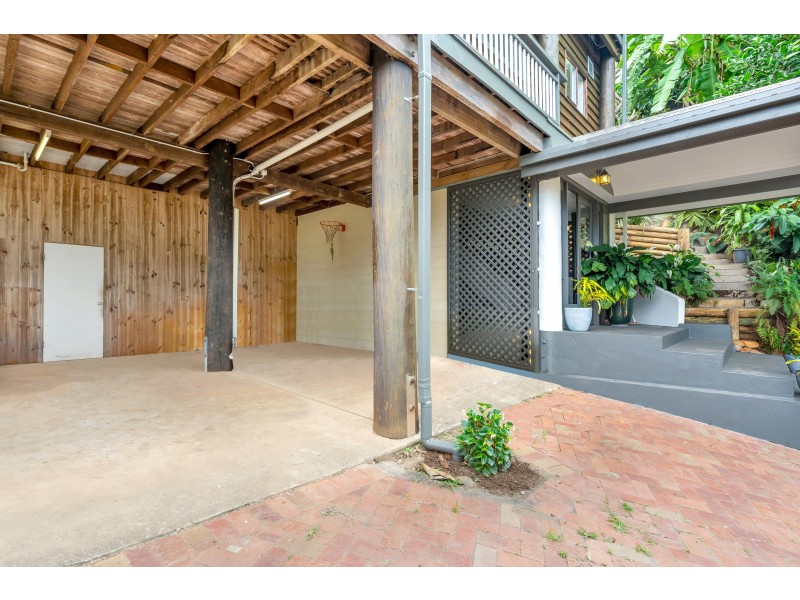 255-259 Toogood Road, Bayview Heights QLD 4868