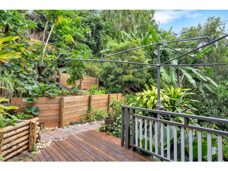 255-259 Toogood Road, Bayview Heights QLD 4868