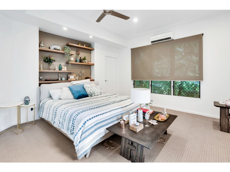 90 Arthur Lyons Drive, Redlynch QLD 4870