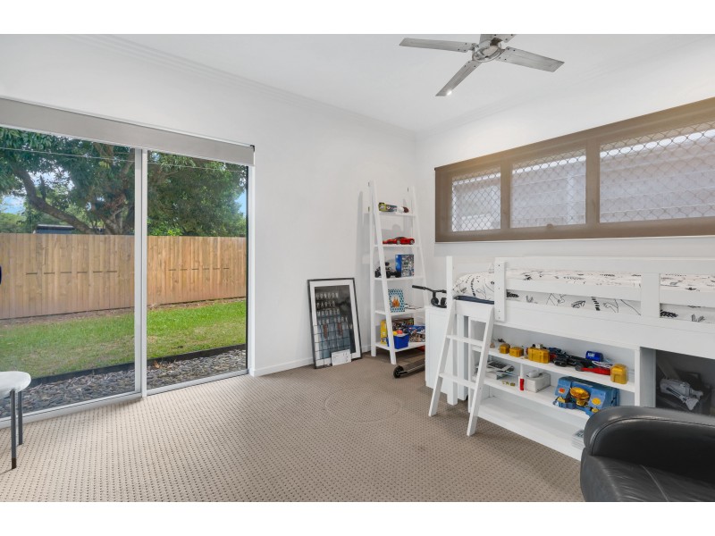 90 Arthur Lyons Drive, Redlynch QLD 4870