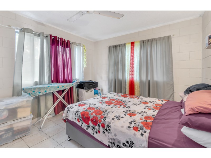 4/173 Mayers Street, Manoora QLD 4870