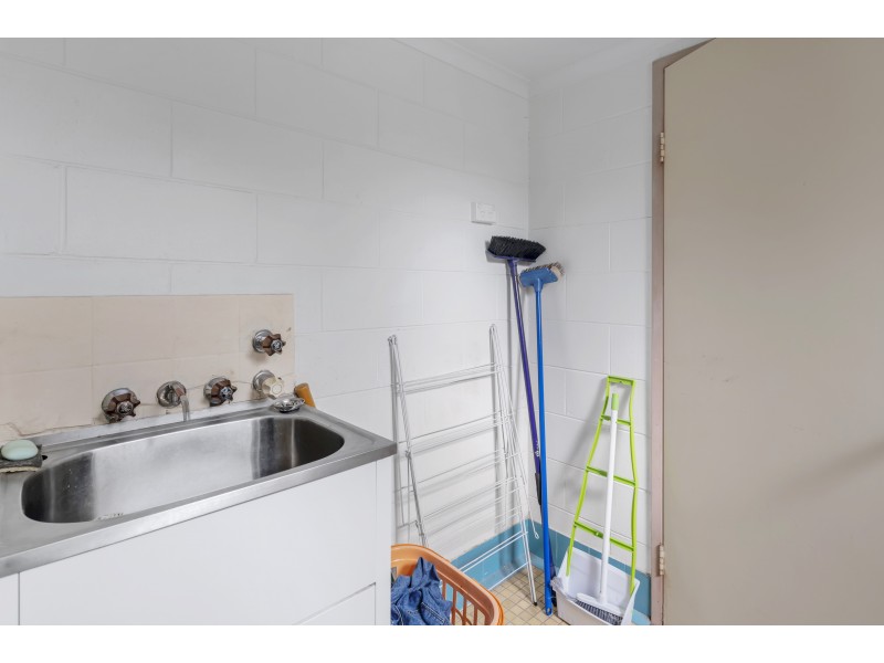 4/173 Mayers Street, Manoora QLD 4870