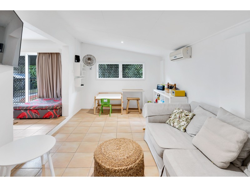 65 Guide Street, Clifton Beach QLD 4879