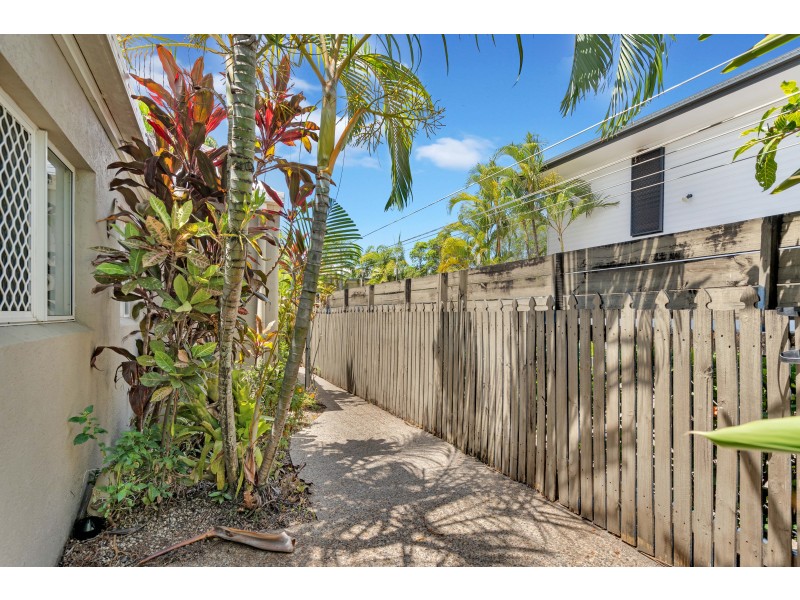 1/11 Grantala Street, Manoora QLD 4870