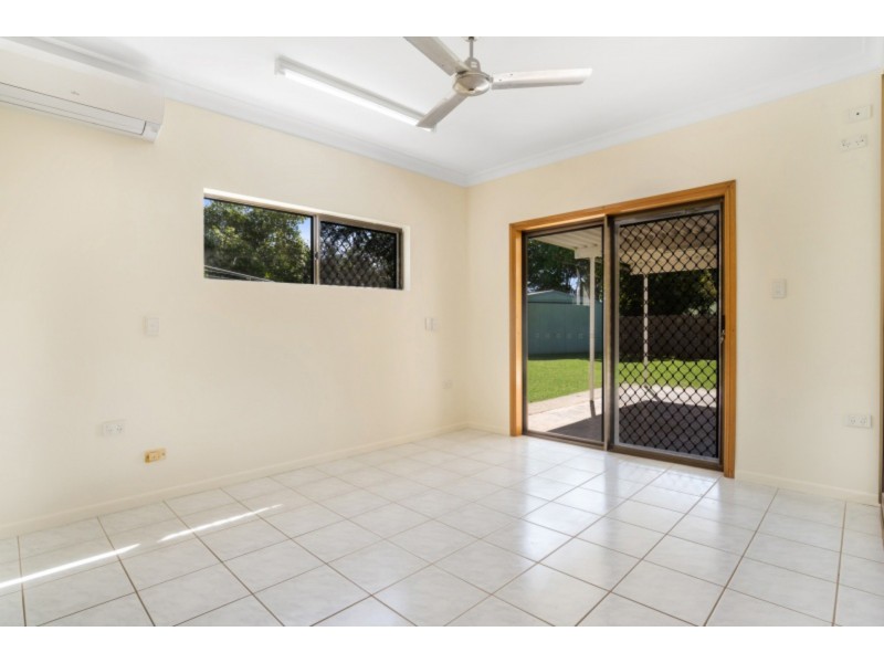 17 Dugong Close, Bentley Park QLD 4869