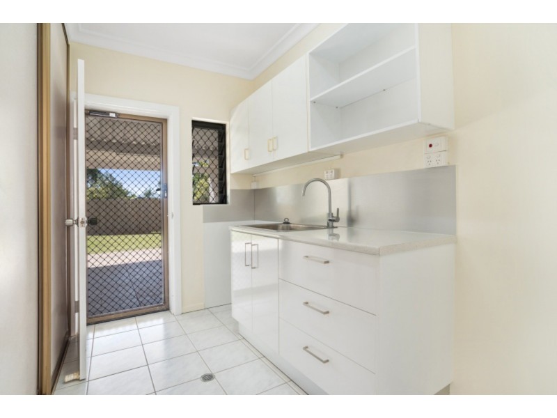 17 Dugong Close, Bentley Park QLD 4869