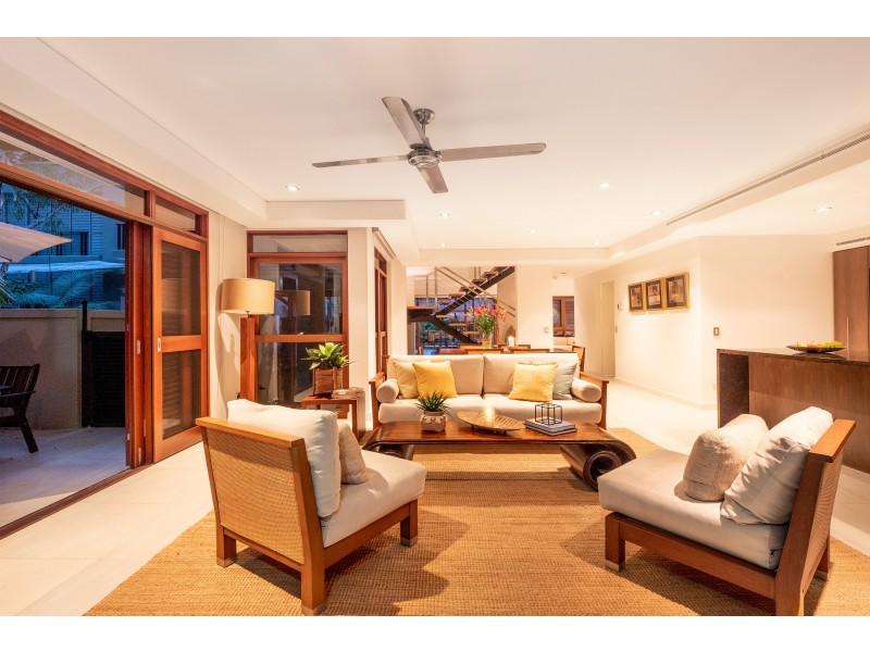 114/5 Triton Street, Palm Cove QLD 4879