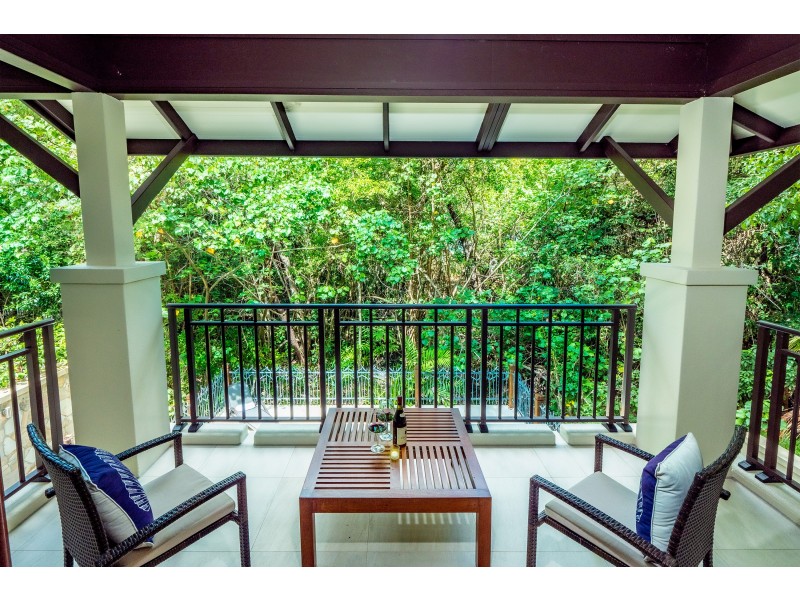 114/5 Triton Street, Palm Cove QLD 4879