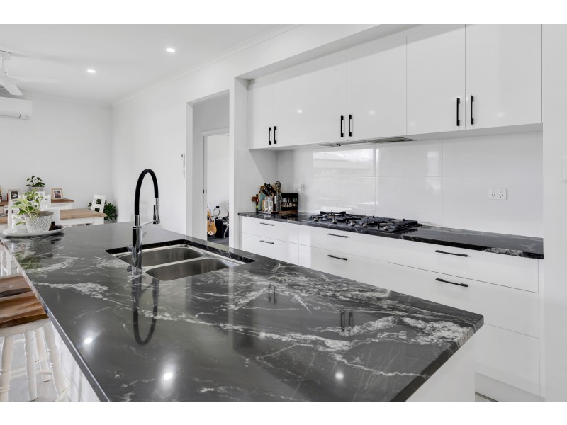 Kanimbla QLD 4870
