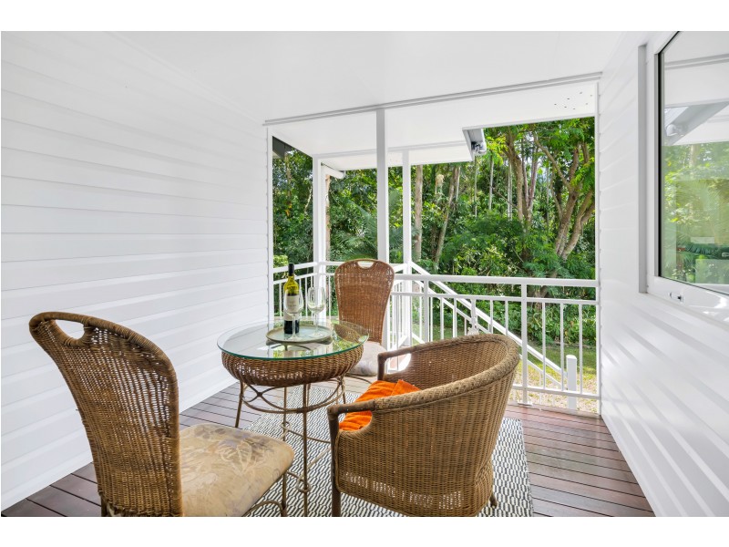 5 Crowley Close, Whitfield QLD 4870