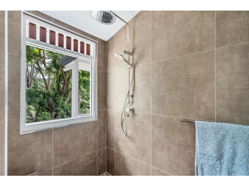 5 Crowley Close, Whitfield QLD 4870