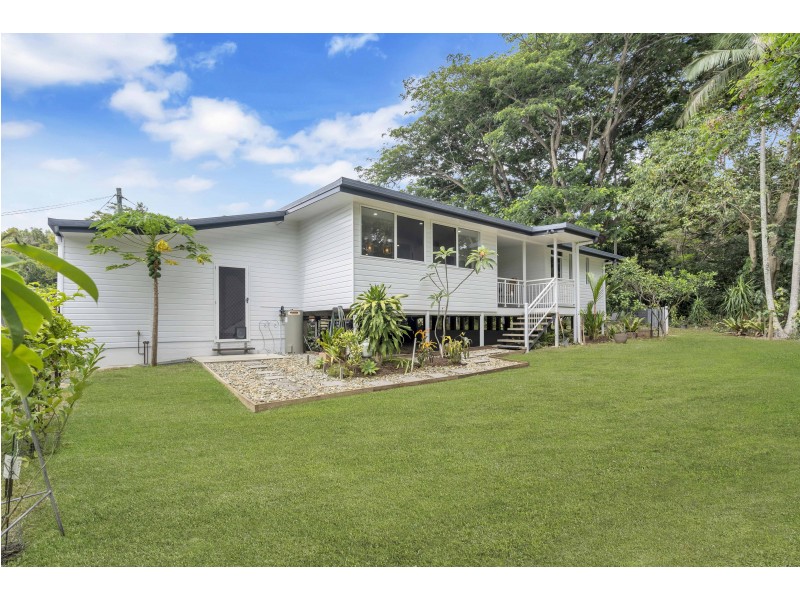 5 Crowley Close, Whitfield QLD 4870
