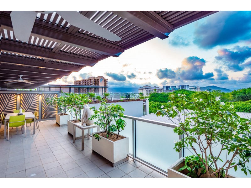 7/1 Marlin Parade, Cairns City QLD 4870