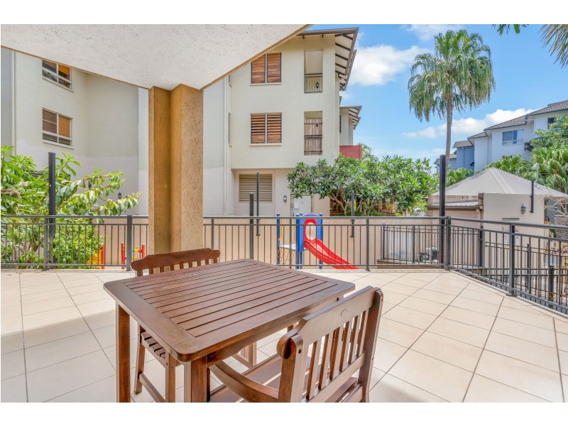 1718/2-10 Greenslopes Street, Cairns North QLD 4870