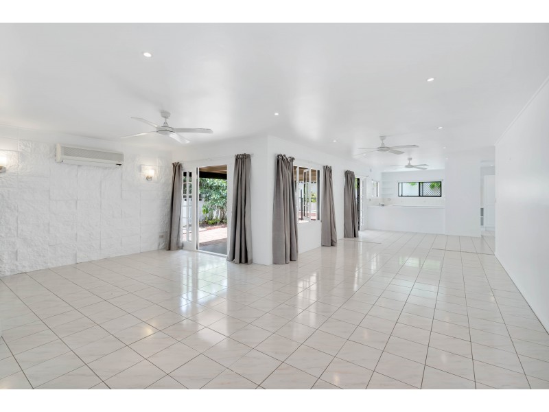 29 Duignan Street, Whitfield QLD 4870