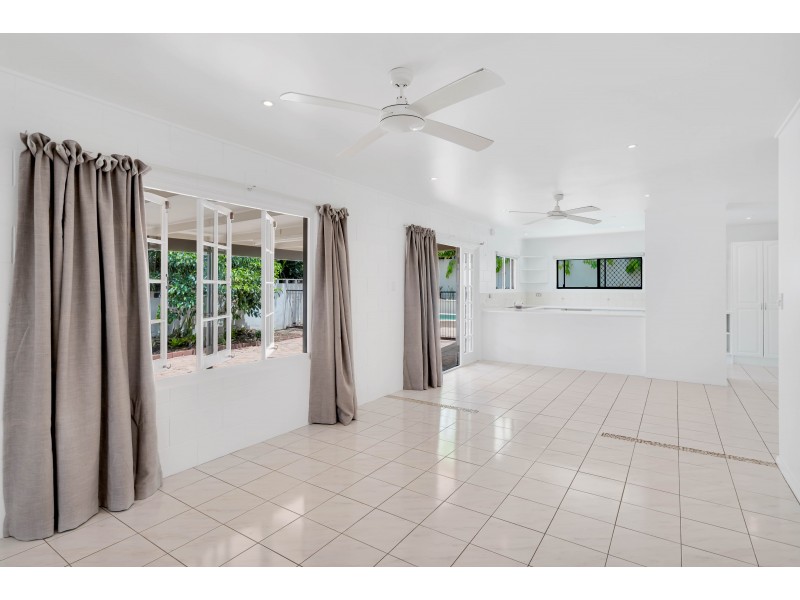29 Duignan Street, Whitfield QLD 4870