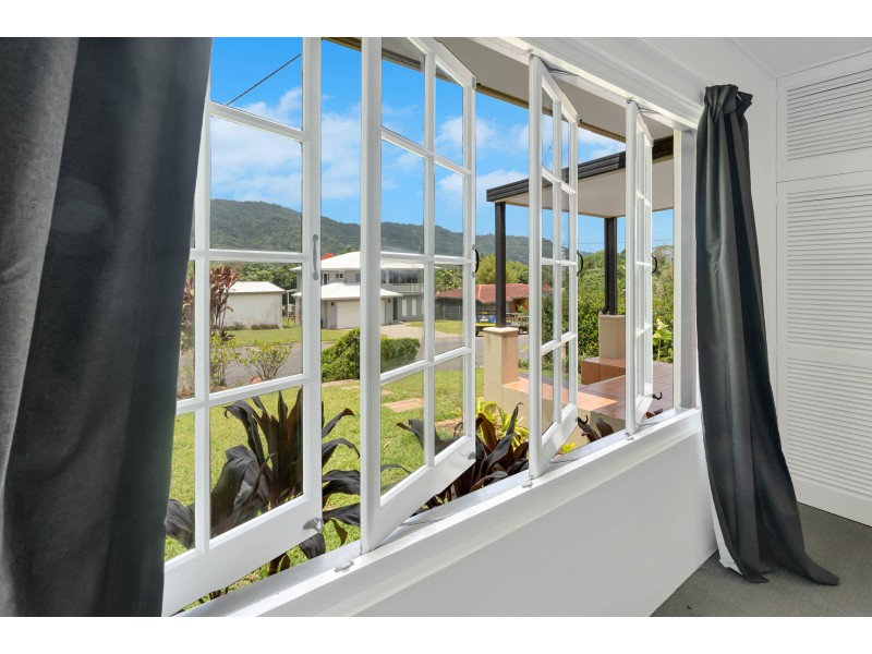 29 Duignan Street, Whitfield QLD 4870