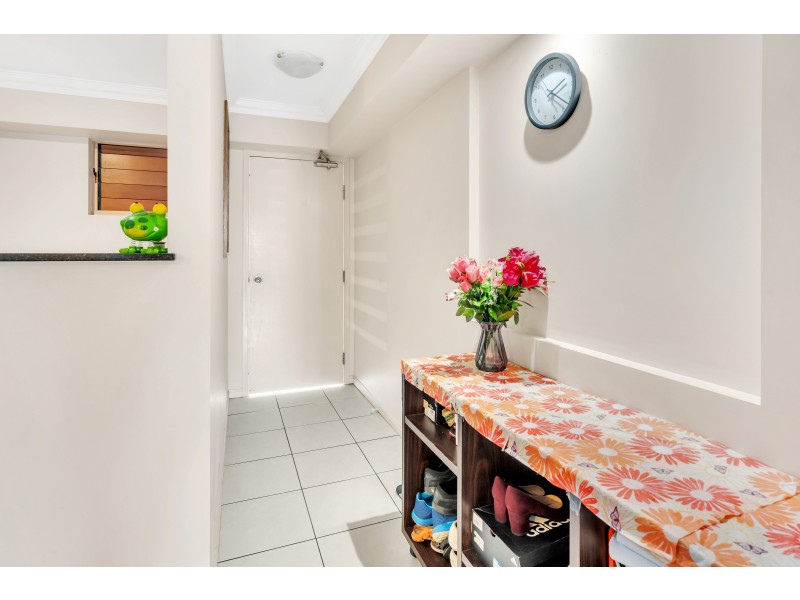 327/29-33 Springfield Crescent, Manoora QLD 4870