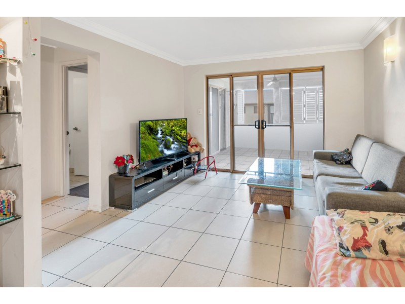 327/29-33 Springfield Crescent, Manoora QLD 4870
