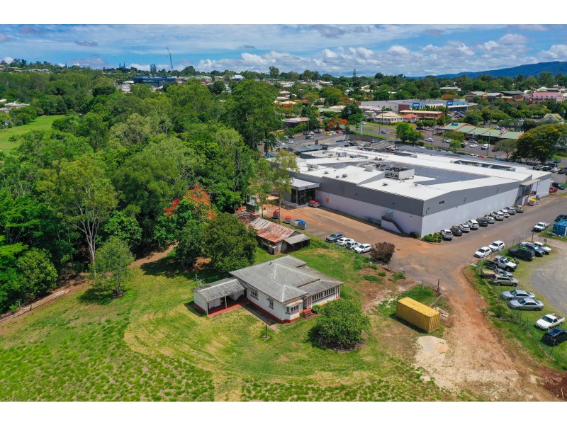 15 Nye Street, Atherton QLD 4883
