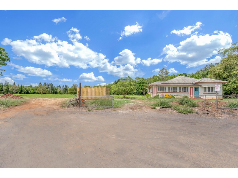 15 Nye Street, Atherton QLD 4883