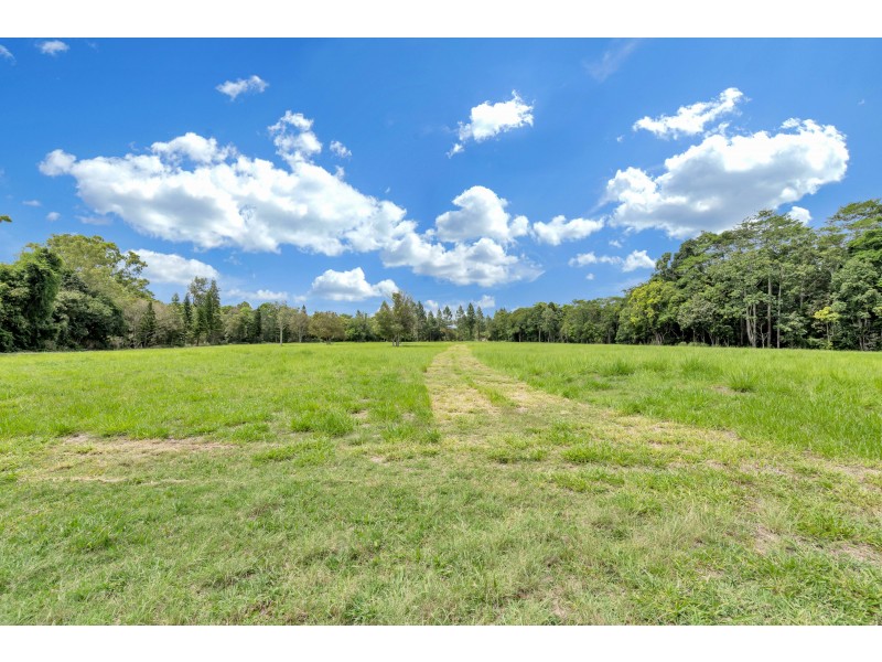 15 Nye Street, Atherton QLD 4883