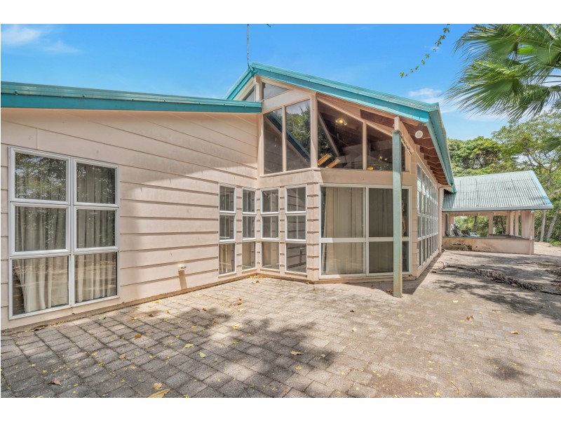 20 Moore Street, Trinity Beach QLD 4879