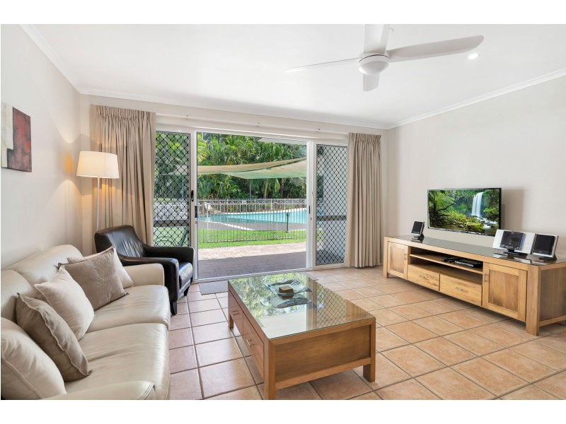 202/305-341 Coral Coast Drive, Palm Cove QLD 4879