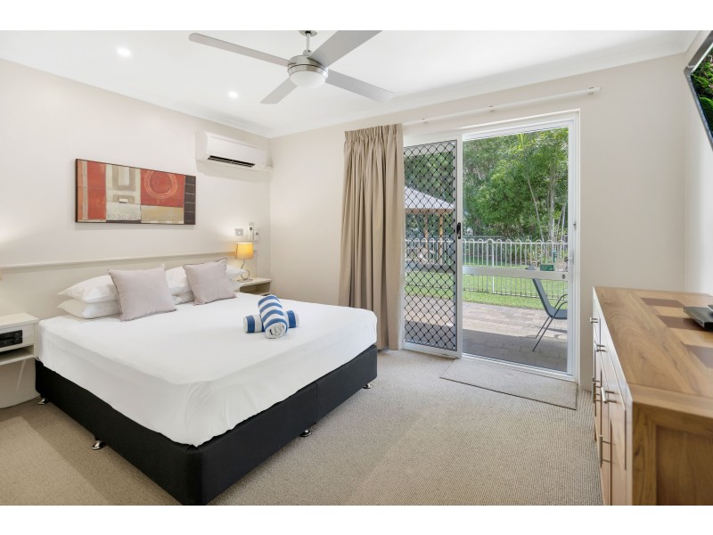 202/305-341 Coral Coast Drive, Palm Cove QLD 4879