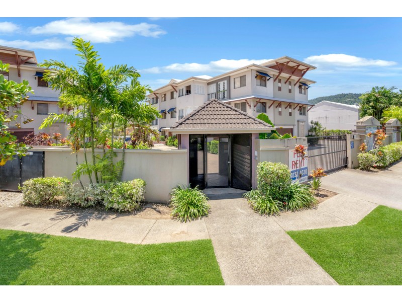 321/29-33 Springfield Crescent, Manoora QLD 4870